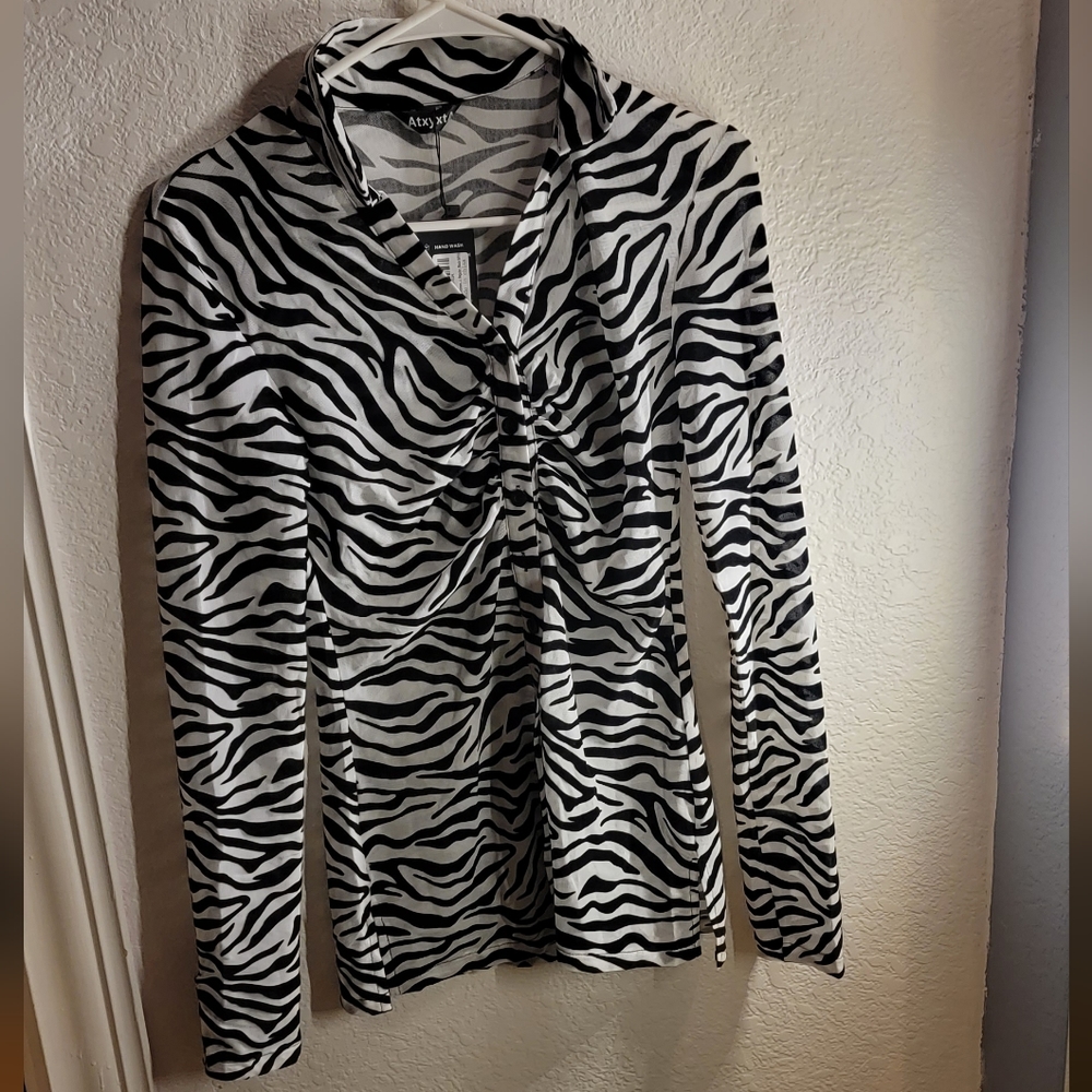 Zebra print  light long sleeve blouse